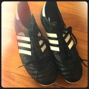 Adidas copa mundial soccer cleats. Leather.